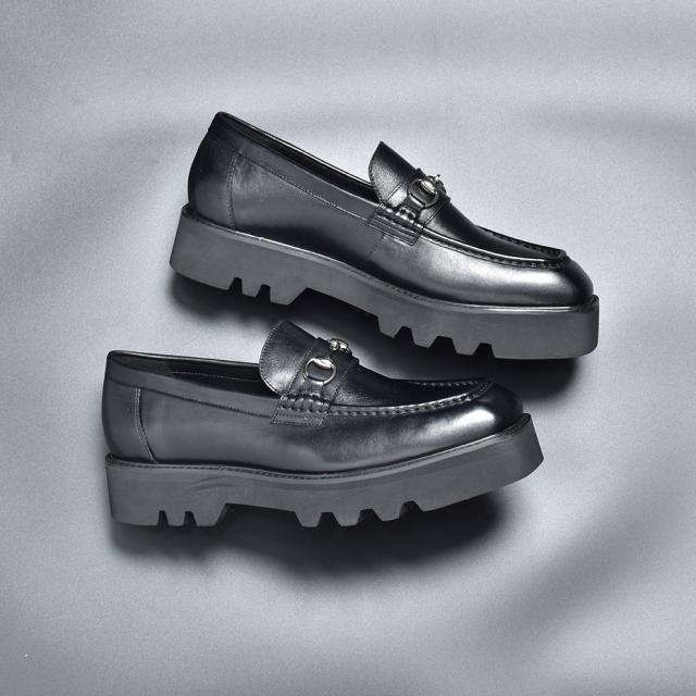 シュベック（SVEC）/レザー スクエアトゥ チャンキーソール ビットローファーの通販は