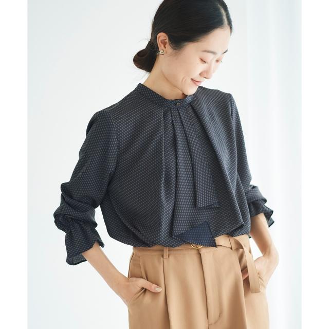 ルクールブラン（le．coeur blanc）/《手洗い可能》キカプリントスカーフタイブラウス