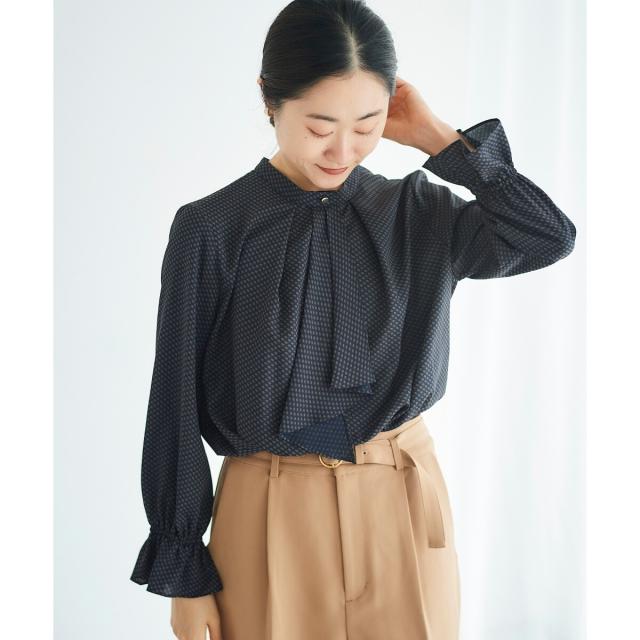 ルクールブラン（le．coeur blanc）/《手洗い可能》キカプリントスカーフタイブラウス