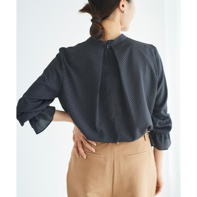 ルクールブラン（le．coeur blanc）/《手洗い可能》キカプリントスカーフタイブラウス