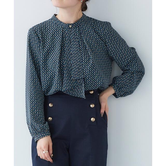 ルクールブラン（le．coeur blanc）/《手洗い可能》デシンキカプリントスカーフタイブラウス