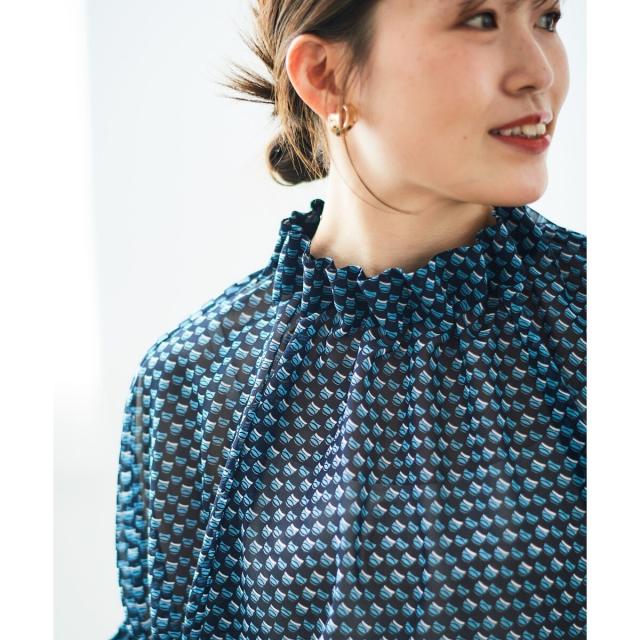 ルクールブラン（le．coeur blanc）/シフォン幾何柄プリントブラウス