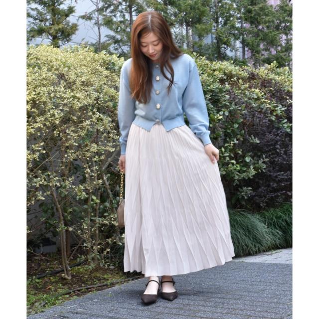 ルクールブラン（le．coeur blanc）/《手洗い可能》TORRAZZO DONNAビジュー釦カーデ