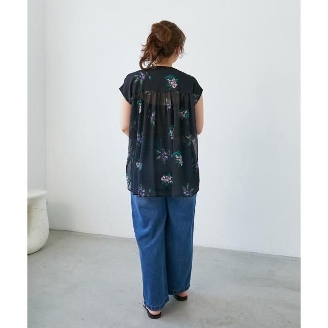 ルクールブラン（le．coeur blanc）/《WEB/一部店舗限定》KAZUMIDOIボタニカルノースリギャザーブラウス