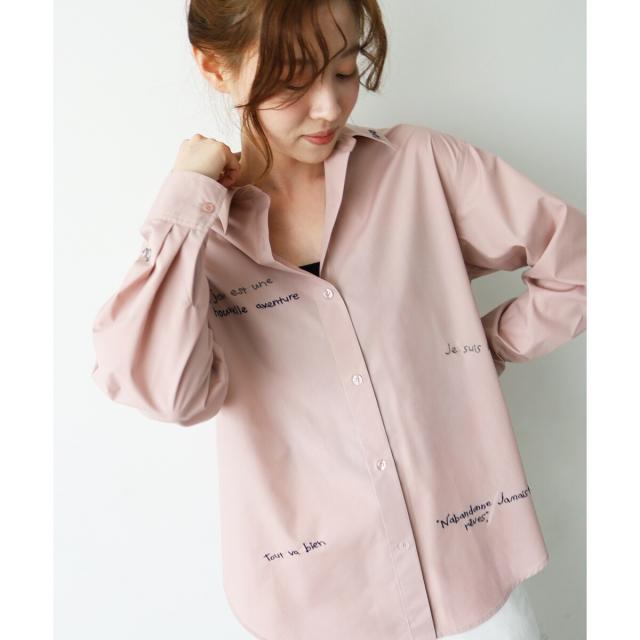 ルクールブラン（le．coeur blanc）/《WEB限定アイテム》レタリング刺繍シャツ