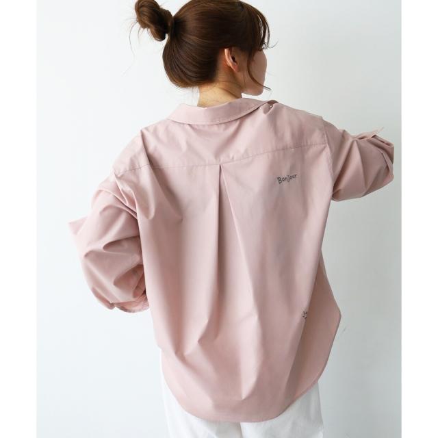 ルクールブラン（le．coeur blanc）/《WEB限定アイテム》レタリング刺繍シャツ