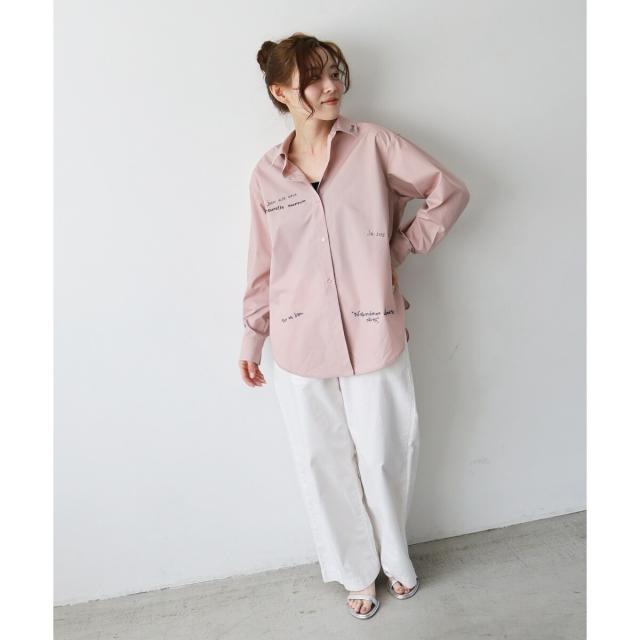 ルクールブラン（le．coeur blanc）/《WEB限定アイテム》レタリング刺繍シャツ