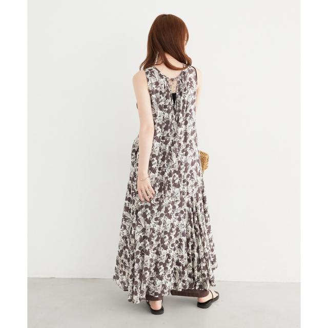 ルクールブラン（le．coeur blanc）/《手洗い可能》Fanakaフラワーノースリワンピース