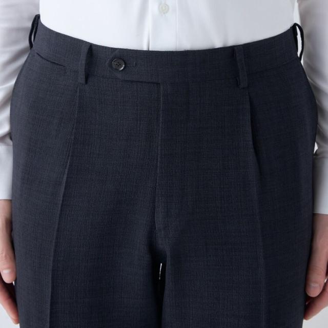 スーツセレクト（SUIT SELECT）/【洗えるテーパードパンツ】ワンタック スラックス ネイビー無地 撥水加工 ※裾上げ済み仕様_5