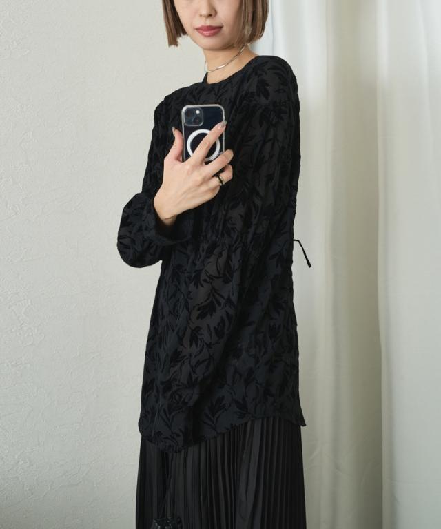 オードリーアンドジョンワッド（Audrey and John Wad）/【Audrey and John Wad】リーフ柄フロッキープリントブラウス