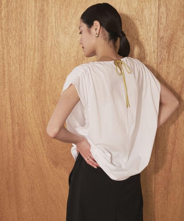 オードリーアンドジョンワッド（Audrey and John Wad）/ギャザーネック後ろリボンTシャツ−手洗い−