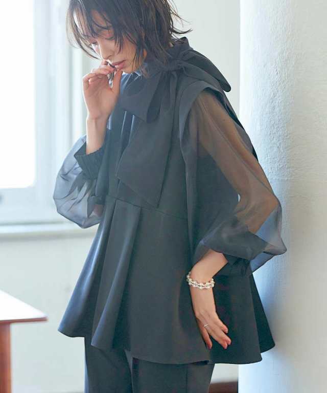 ルイルエブティック RUIRUE BOUTIQUE ノーカラーフレア