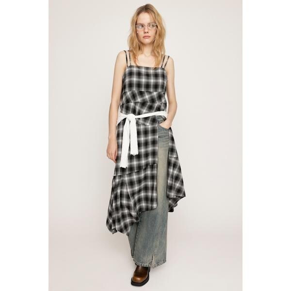 SLY ASYMMETRY HEM CHECK ワンピース 未使用 スライ（SLY）/ASYMMETRY HEM CHECK ワンピースの通販はau PAY