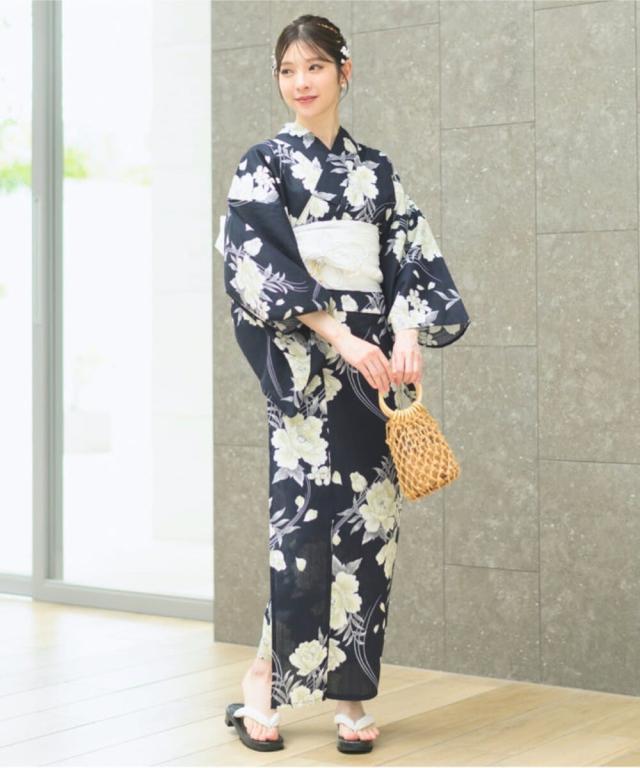 【CELEN】浴衣 ゆらめき牡丹 下駄付き5点セット 楽天市場】夏麗し浴衣 下駄付き5点セット ゆらめき牡丹／セレン