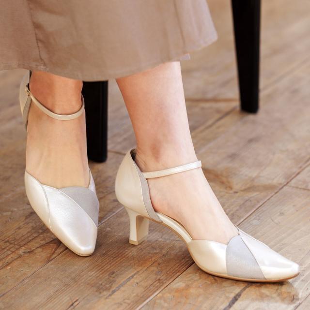 卑弥呼　パンプス 卑弥呼 パンプス 「Made in Japan」「撥水」ビジュービット