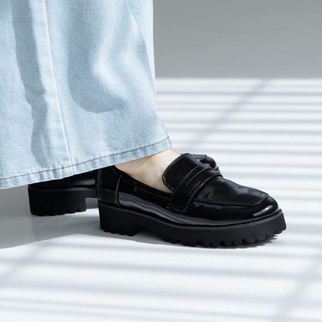 goodthings☺︎ページ 卑弥呼 HIMIKO ローファー WE 卑弥呼（himiko ）/卑弥呼のWEB限定デザイン◇【本革】トラックソール