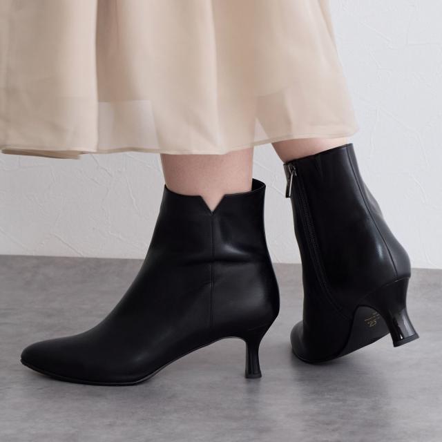 新作☆【SAINTLAURENT】モノグラムポーチ すぐ届く】Saint Laurent モノグラム ポーチ クラッチバッグ
