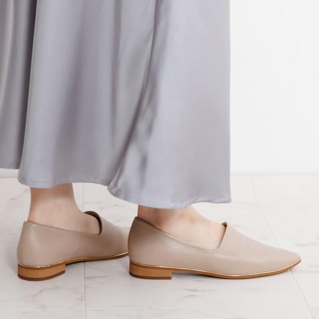 卑弥呼 HIMIKO メタルライン ソフトレザー フラット パンプス 卑弥呼