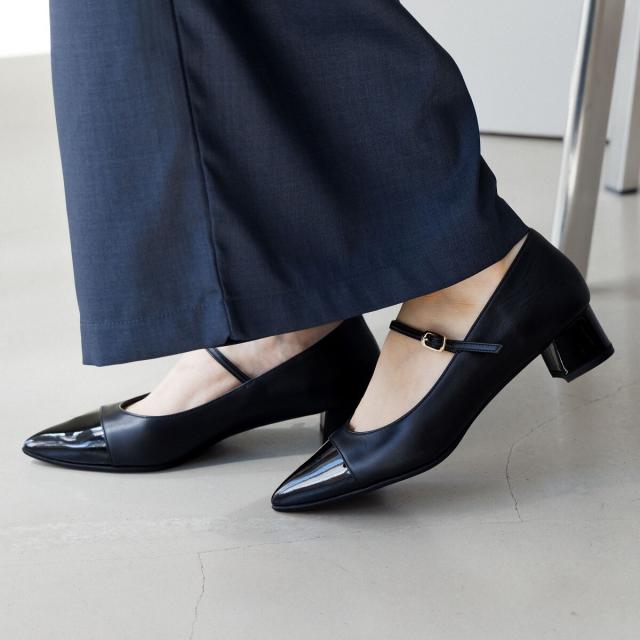 HIMIKO（HIMIKO）/すっきりストラップ【卑弥呼25AW】ポインテッドトゥ