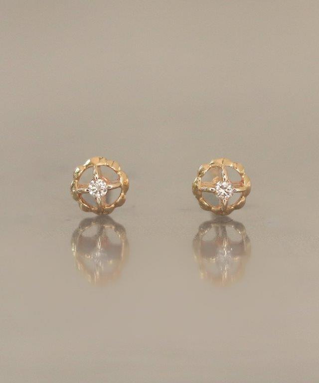 ノワール ド プーペ（NOIR DE POUPEE）/K10 le bois 1石透かしダイヤモンド　ピアス