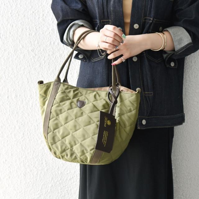 トートバッグ バッグ 「SHIPS any別注」Folna: 2WAY キルティング バッグ レディース SHIPS any別注Folna: 2WAY ライン リバーシブル ショルダー バッグ