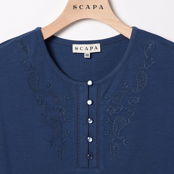 スキャパ（SCAPA）/クリアエンブロノスリーブカットソー スキャパ（SCAPA）/クリアエンブロノスリーブカットソーの通販はau PAY