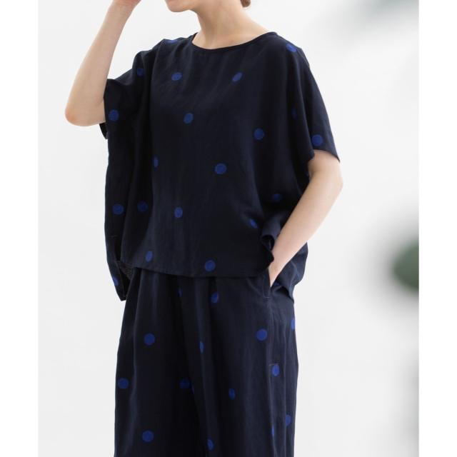 ノップドゥノッド（nop de nod）/リネンレーヨンpolka刺繍ノーカラートップス