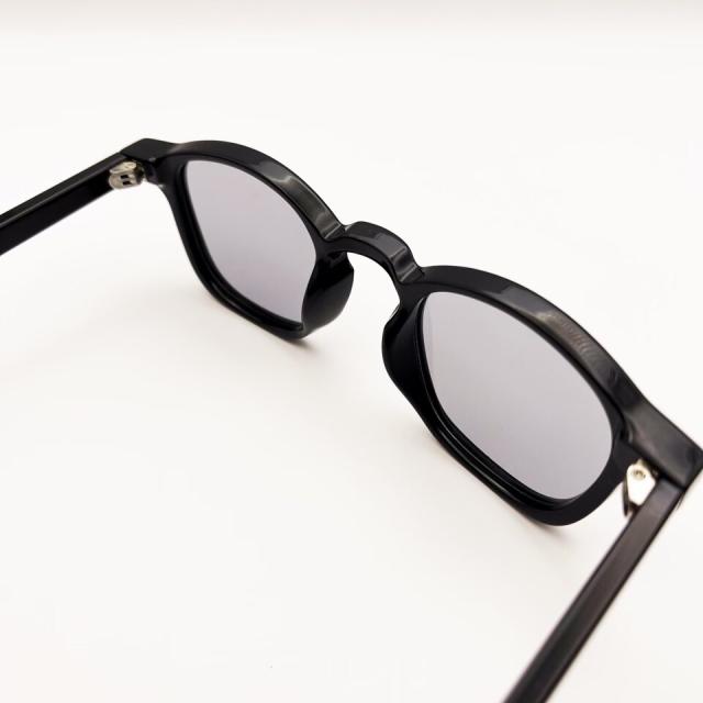 グラスオニオン（Glass Onion）/鯖江産 偏光サングラス / ウエリントン