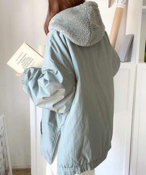 クラシカルエルフ（Classical Elf）/《Javaジャバコラボ》フード付 ボア切替え中綿裏キルティングサイドスリット ビッグPO