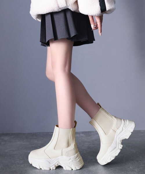 クラシカルエルフ（Classical Elf）/《JAVAジャバコラボ》足元からお洒落を楽しむ！厚底ソールサイドゴアショートブーツ