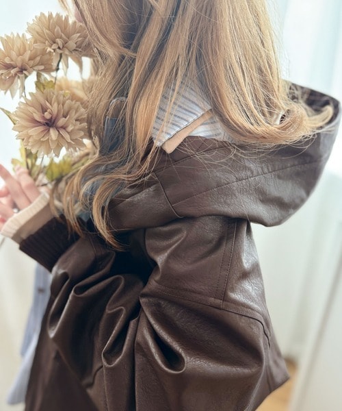 クラシカルエルフ（Classical Elf）/《Javaジャバコラボ》ヴィンテージ感が映える。フェイクレザーフーディーブルゾン