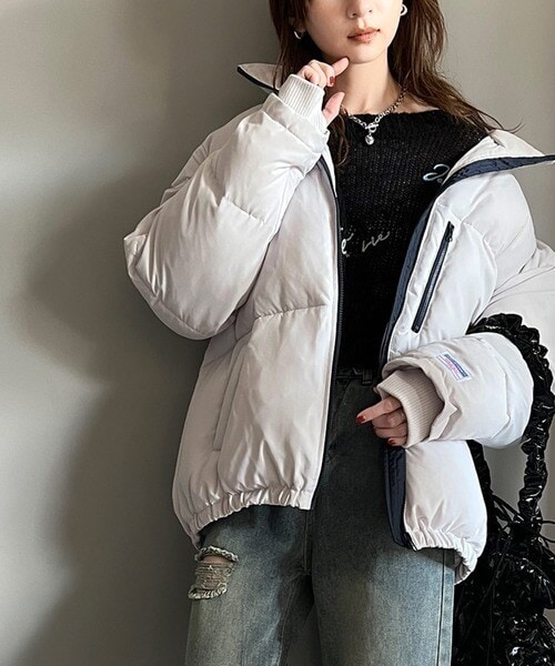 クラシカルエルフ（Classical Elf）/《JaVa ジャバコラボ》防寒とオシャレを両立。配色ジップ×フィンガーホール付き中綿ブルゾン