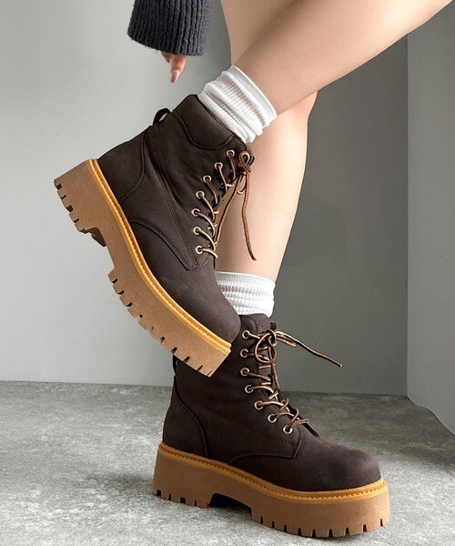 クラシカルエルフ（Classical Elf）/《JaVaジャバコラボ》ボリューム感でスタイルアップを叶える♪ヌバック調素材７ホール撥水加工ブーツ