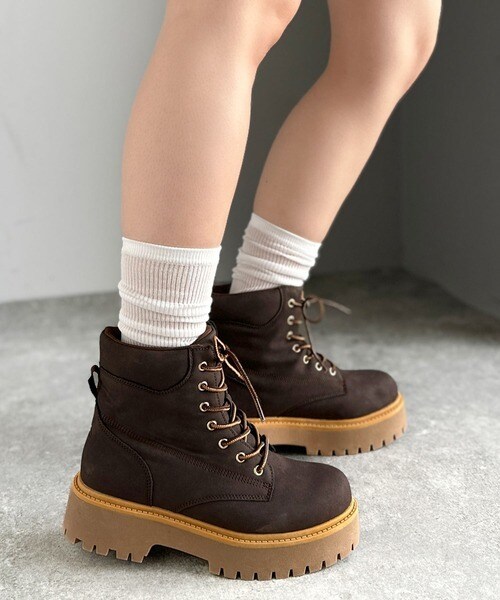 クラシカルエルフ（Classical Elf）/《JaVaジャバコラボ》ボリューム感でスタイルアップを叶える♪ヌバック調素材７ホール撥水加工ブーツ