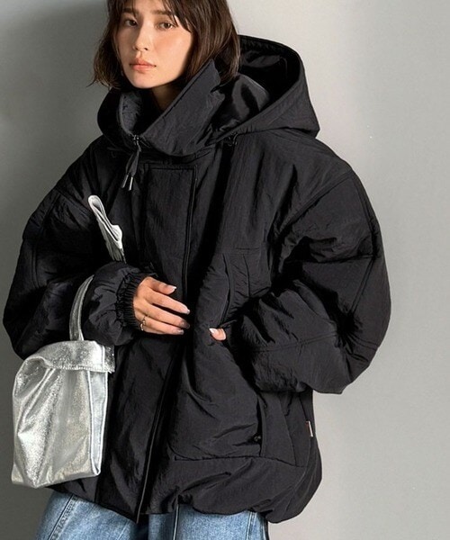 クラシカルエルフ（Classical Elf）/《JaVaジャバコラボ》ボリュームシルエット、今年の主役アウター。フード付き中綿モンスターブルゾン