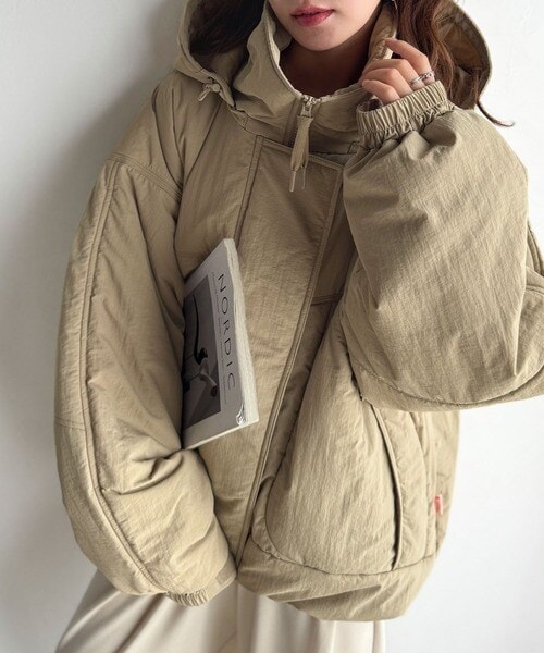 クラシカルエルフ（Classical Elf）/《JaVaジャバコラボ》ボリュームシルエット、今年の主役アウター。フード付き中綿モンスターブルゾン