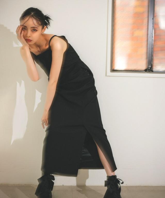 アンドレスド（ANDRESD）/【ANDRESD】cutting curve dressの通販はau