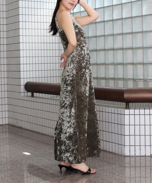 アンドレスド（ANDRESD）/【ANDRESD】curved square velour dress