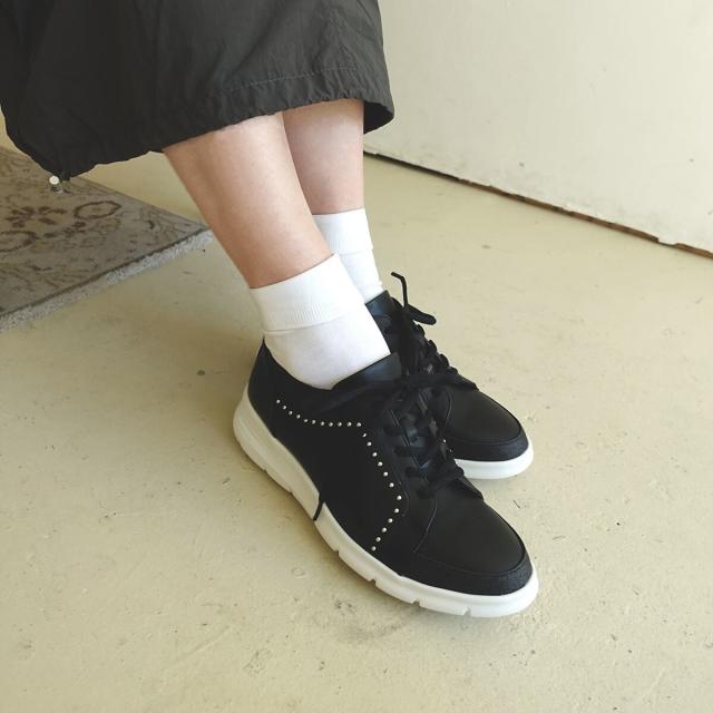 ノイエザマーケット（neue the market）/スタッズスニーカー/TM24553