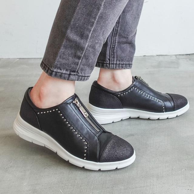 ノイエザマーケット（neue the market）/スタッズスニーカー/TM22568