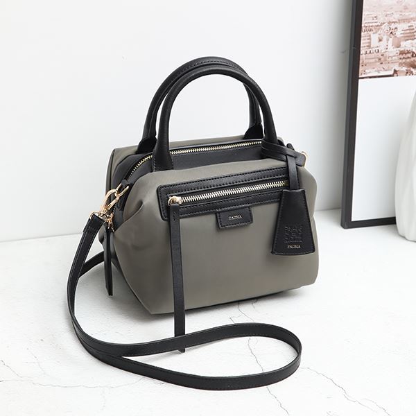 パドマ（PADMA）/キーチャーム付　ナイロンミニボストンバッグの通販は