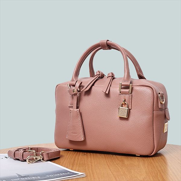 style code PADMA パドマ キーチャーム付 本革ショルダーバッグ WOMEN バッグ ショルダーバッグ