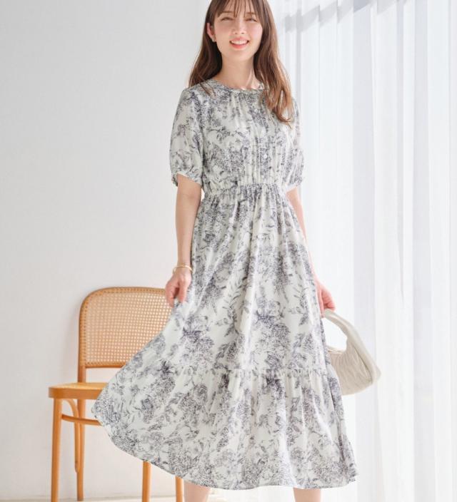 極美品✨フォクシー Viola Dress ヴィオラ フレアワンピース 42 ヴィオラエヴィオラ（viola e_viola）/線画タッチ花柄ギャザー