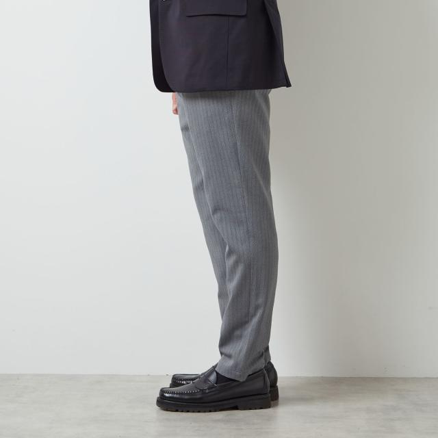 メンズメルローズ（MEN’S MELROSE）/《WEB限定》ストレッチヘリンボーンスリムテーパードパンツ