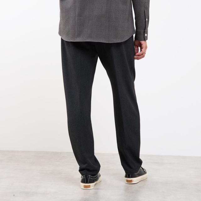メンズメルローズ（MEN’S MELROSE）/《WEB限定》ハイストレッチツイルリラックステーパードパンツ