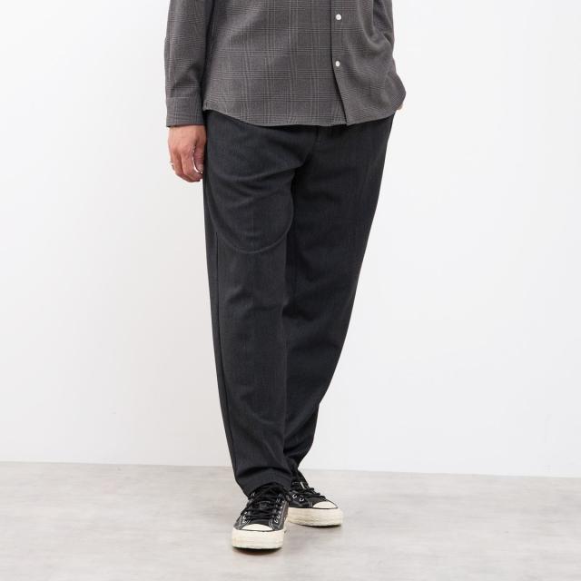 メンズメルローズ（MEN’S MELROSE）/《WEB限定》ハイストレッチツイルリラックステーパードパンツ