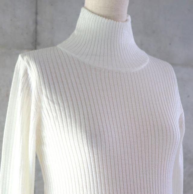 エトレリー（etre relie）/リブタートルニットの通販はau PAY