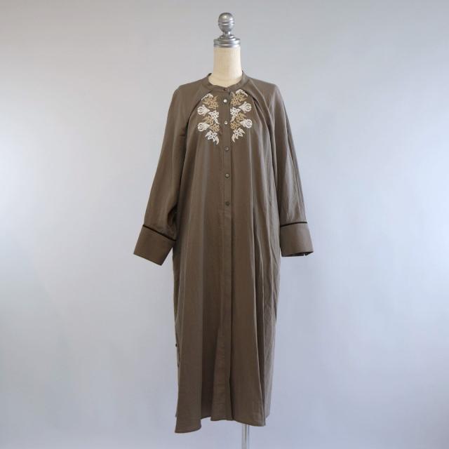 エトレリー（etre relie）/【etre relie】コンビカラーエンブロイワンピース