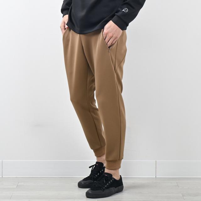 ルゥディパフィーインターナショナル（ROUX DI PERFE INTERNAZIONALE）/ジャージ素材テーパードパンツ