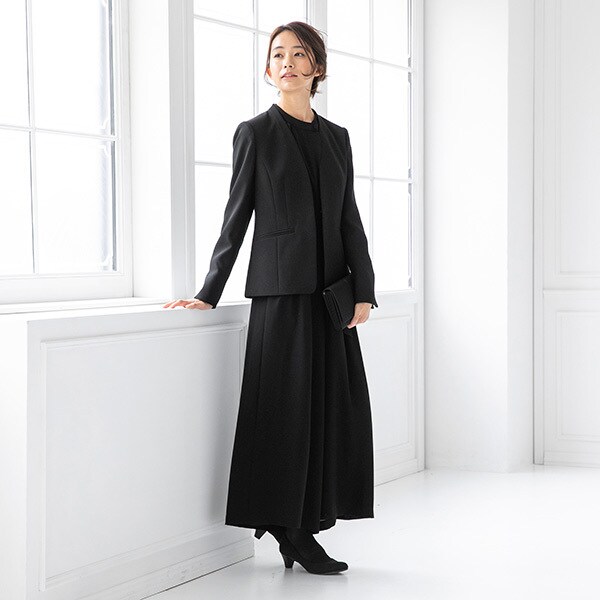 東京ソワール製 フォルムフォルマ ブラックフォーマル ノーカラー  